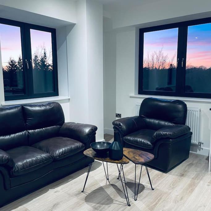 New One Bedroom Luxury Apartment In 索利赫尔 外观 照片