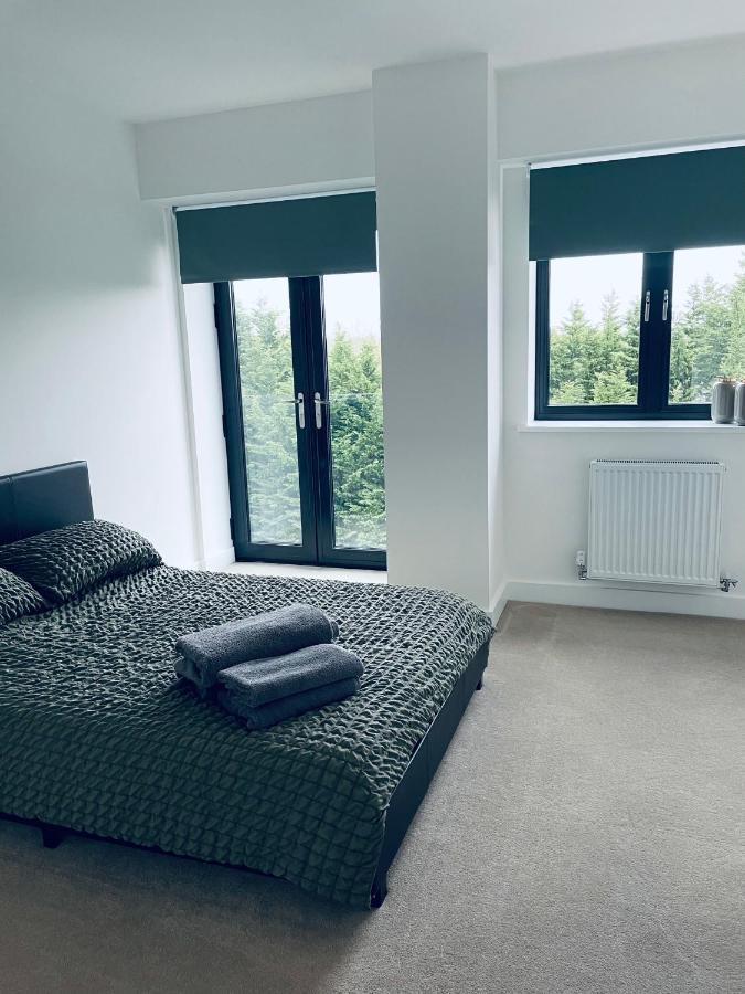 New One Bedroom Luxury Apartment In 索利赫尔 外观 照片